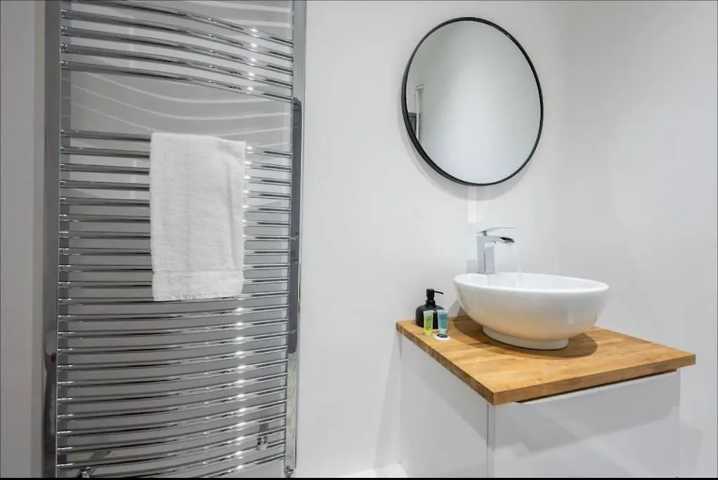 카디프 Sleek 1Br In Trendy Neighborhood 아파트